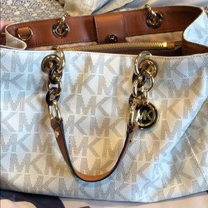 Michael kors handbag